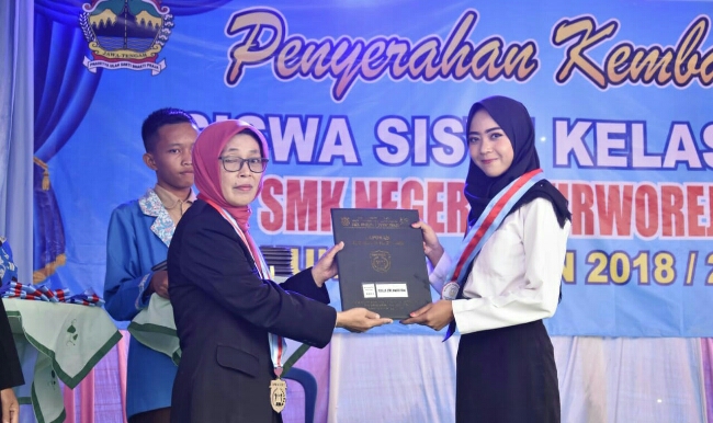 SMKN 7 Purworejo Lepas 189 Siswa, Berikut Daftar Siswa Berprestasi
