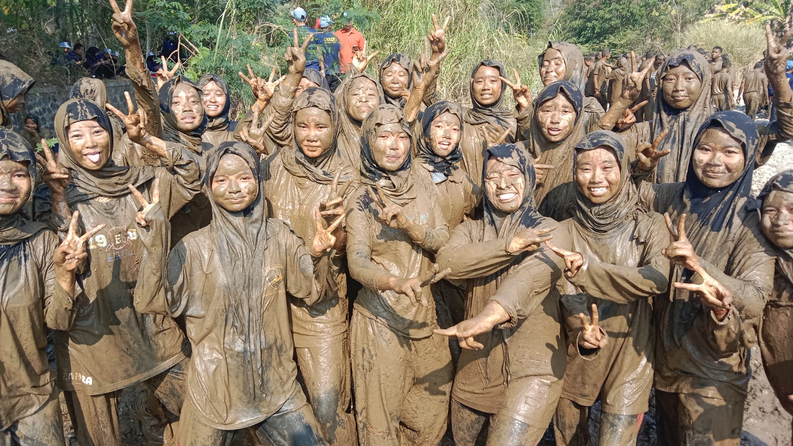 Menutup 15 Hari Pembinaan, Kelas X Resmi Dilantik Menjadi Taruna dan Taruni