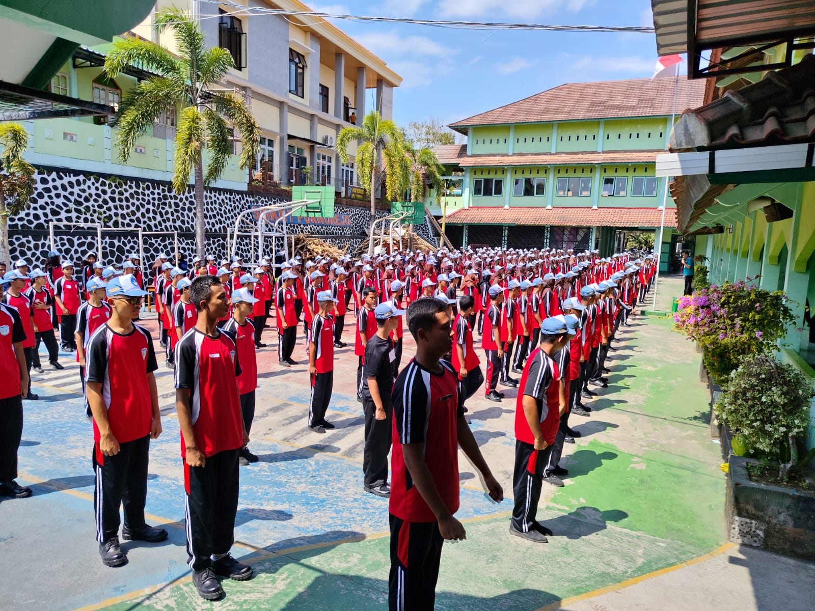 Pra-Ketarunaan Siswa Kelas X SMK Negeri 7 Purworejo, Tanamkan Disiplin dan Karakter Sejak Dini
